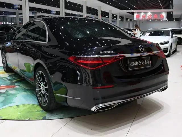 Mercedes-Benz S-Class — Фото автомобиля 4