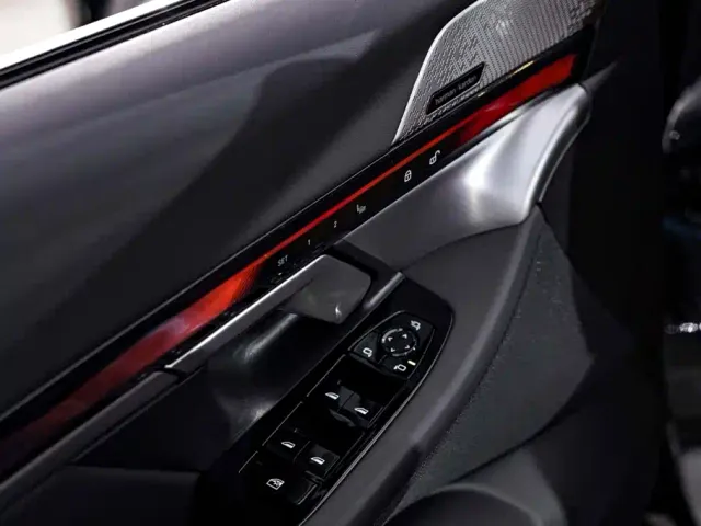 BMW 5 Series — Фото автомобиля 24