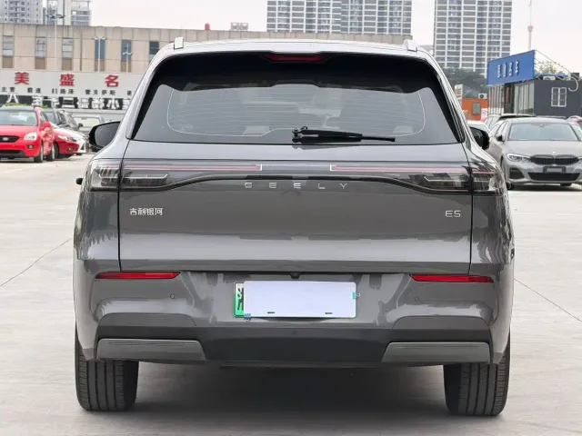 Geely Galaxy E5 — Фото автомобиля 14