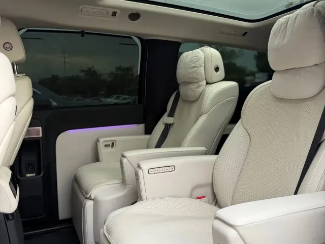 Li Auto MEGA — Фото автомобиля 8