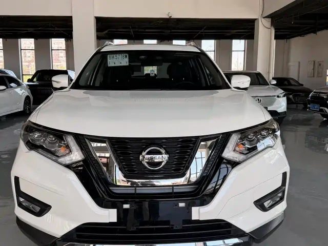 Фотография автомобиля — Nissan X-Trail