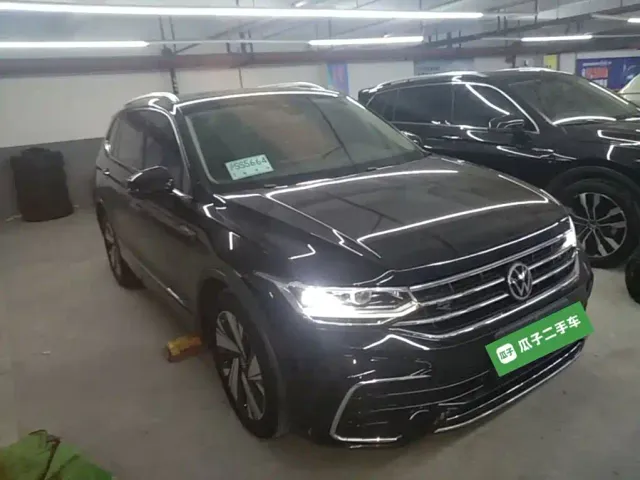 Volkswagen Tiguan L — Фото автомобиля 3