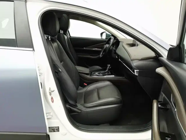 Mazda CX-30 — Фото автомобиля 23