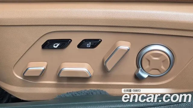 Hyundai Grandeur Grandeur (GN7) 3.5 Бензин 4WD — Фото автомобиля 29
