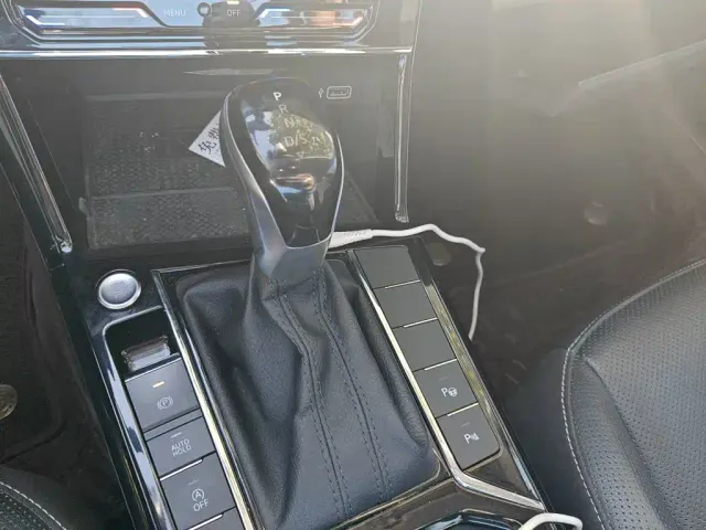 Volkswagen Passat — Фото автомобиля 10