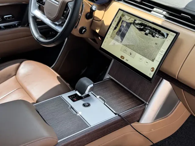Land Rover Range Rover — Фото автомобиля 11