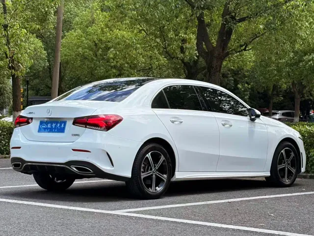 Mercedes-Benz A-Class — Фото автомобиля 5