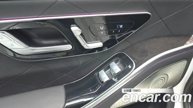 Mercedes-Benz S-Class — Фото автомобиля 24