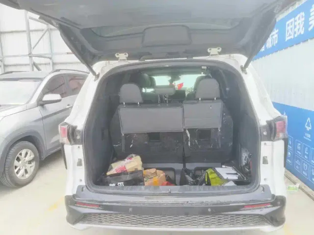 Toyota Granvia — Фото автомобиля 5