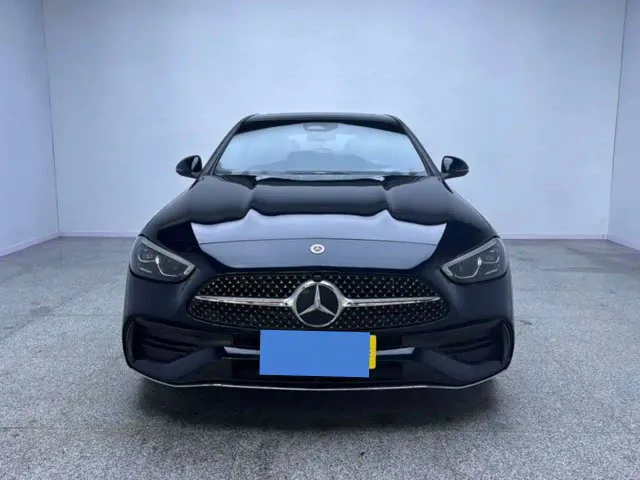 Mercedes-Benz C-Class — Фото автомобиля 3