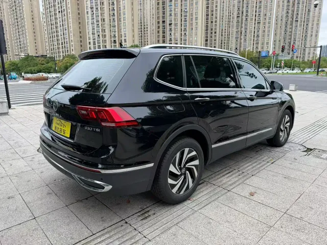 Volkswagen Tiguan L — Фото автомобиля 8