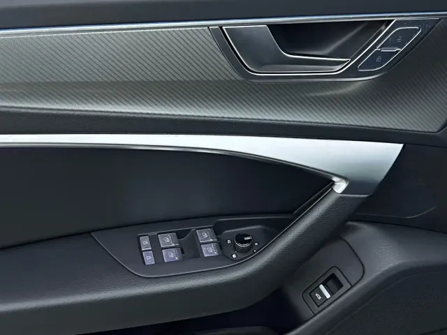 Audi A6L — Фото автомобиля 15