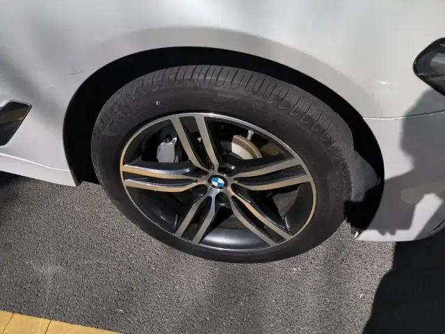 BMW 5 Series — Фото автомобиля 6