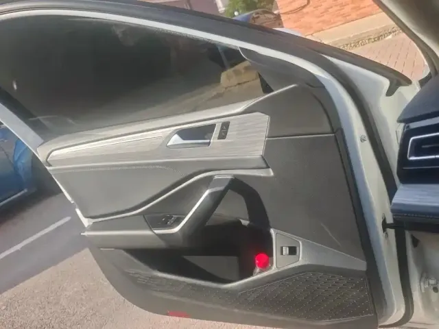 Volkswagen Sagitar 2023 300TSI DSG Surpassing Edition — Фото автомобиля 7