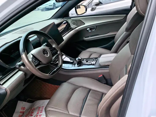 BYD Han — Фото автомобиля 3