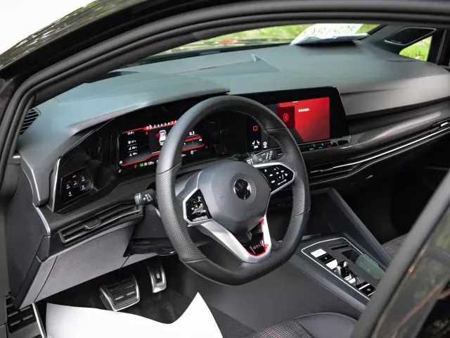 Volkswagen Golf GTI — Фото автомобиля 8