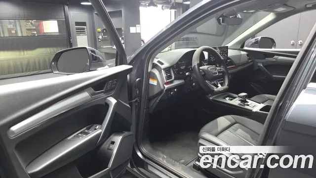Audi Q5 FY — Фото автомобиля 10