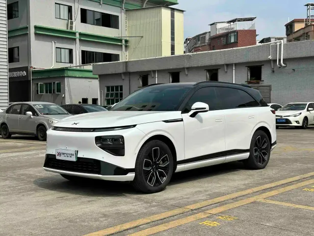 Фотография автомобиля — Xpeng G9