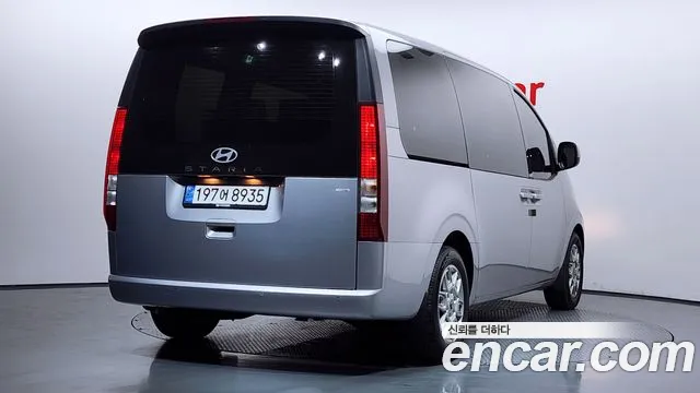 Hyundai Staria Staria 4WD Tourer 9 мест — Фото автомобиля 2