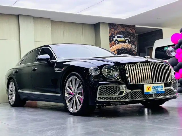 Bentley Flying Spur — Фото автомобиля 3