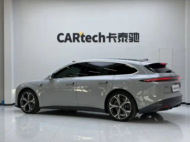 Nio ET5 Touring — Фото автомобиля 4