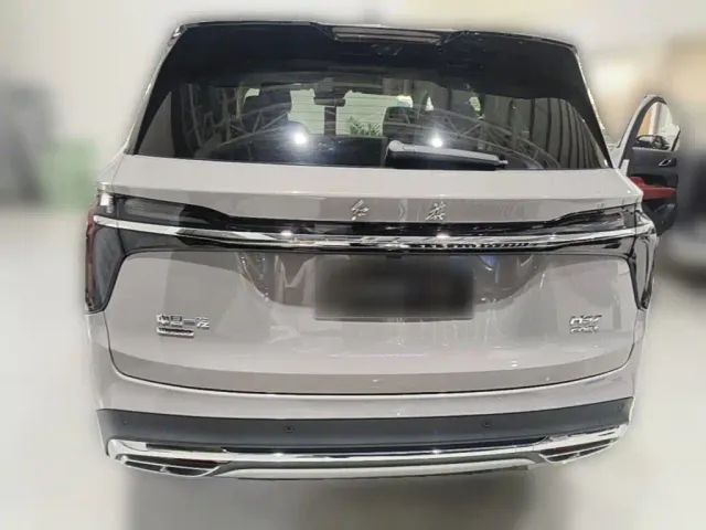 Hongqi HS7 PHEV — Фото автомобиля 7