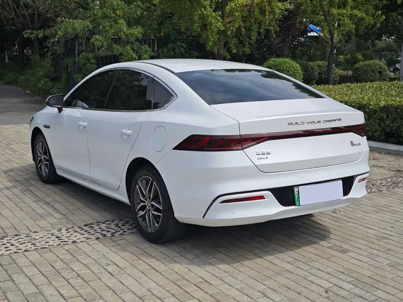BYD Qin PLUS 2021 DM-i 55KM Flagship — Фото автомобиля 10