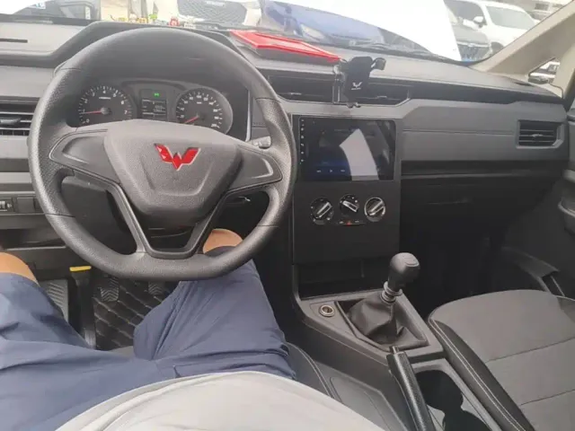 Wuling Hongguang Plus — Фото автомобиля 9