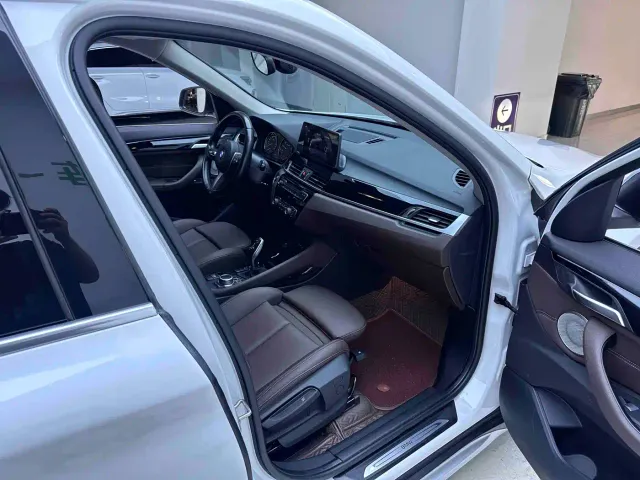 BMW X1 — Фото автомобиля 13