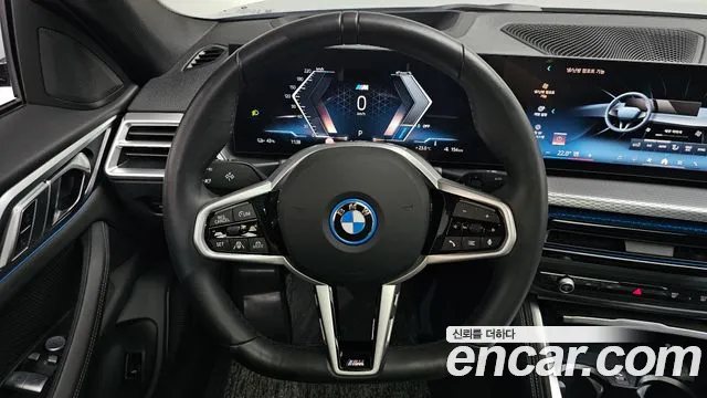 BMW i4 — Фото автомобиля 19