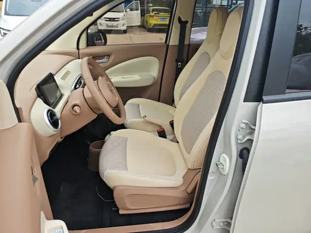 Wuling Hongguang Mini EV — Фото автомобиля 14