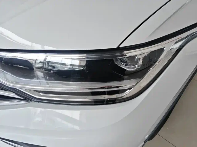 Volkswagen Tiguan L — Фото автомобиля 17