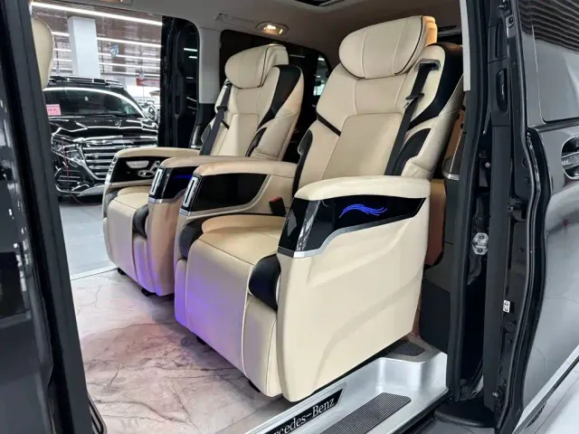 Mercedes-Benz V-Class — Фото автомобиля 15