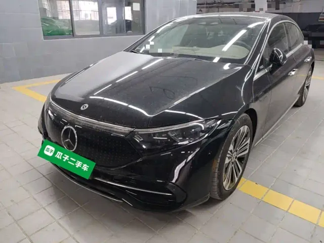 Фотография автомобиля — Mercedes-Benz EQS