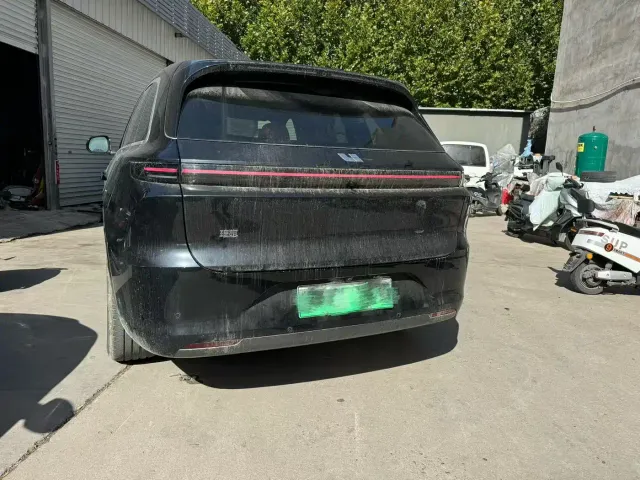 Li Auto L6 — Фото автомобиля 4