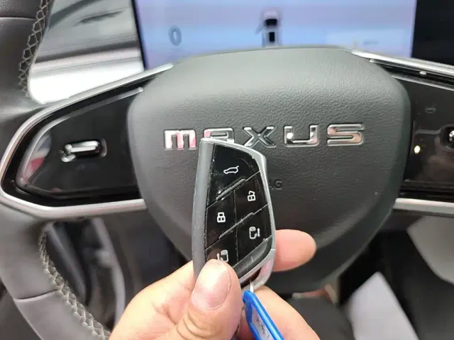 Maxus Dajia 7 — Фото автомобиля 8