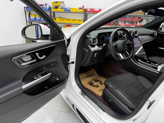 Mercedes-Benz C-Class — Фото автомобиля 6