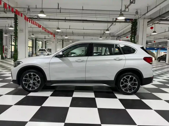 BMW X1 — Фото автомобиля 7