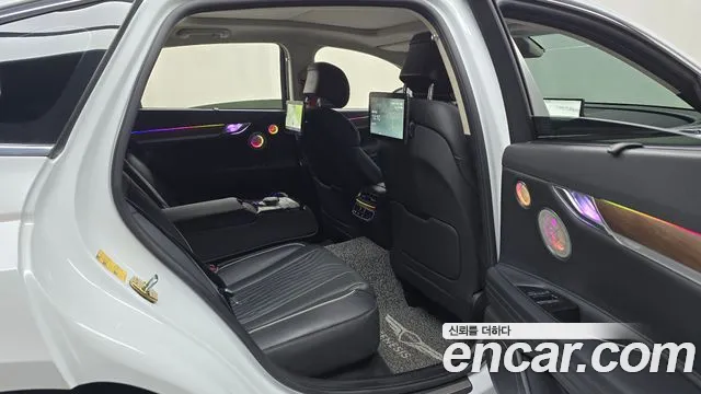 Genesis G80 Бензин 2.5 турбо AWD — Фото автомобиля 12
