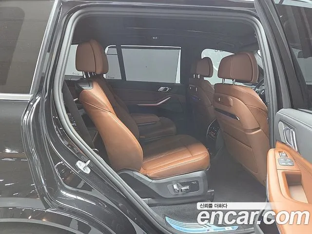 BMW X7 — Фото автомобиля 15