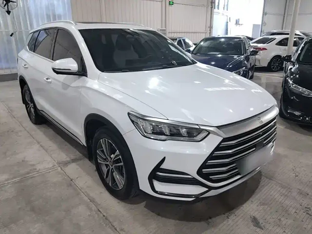 BYD Song Pro — Фото автомобиля 3