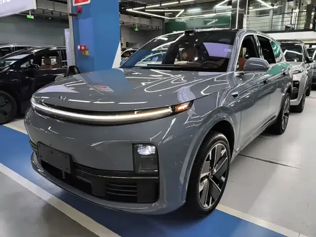 Фотография автомобиля — Li Auto L7