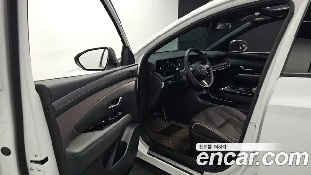 Hyundai Tucson Новый Tucson (NX4) Бензин 1.6 турбо 2WD — Фото автомобиля 9