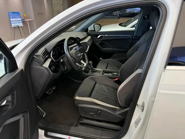 Audi Q3 — Фото автомобиля 13