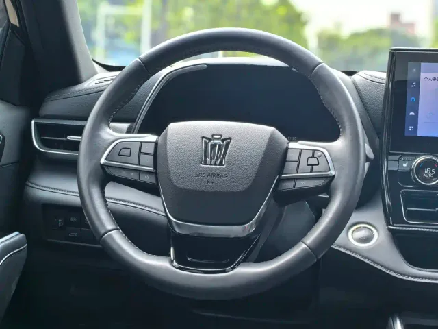 Toyota Crown Kluger — Фото автомобиля 11