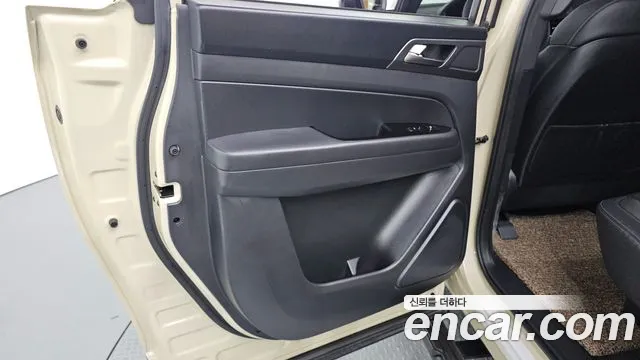 KG_Mobility_Ssangyong Rexton Новый Rexton Sport Дизель 2.2 4WD — Фото автомобиля 25