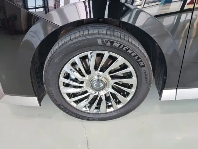 GAC Trumpchi M8 — Фото автомобиля 22
