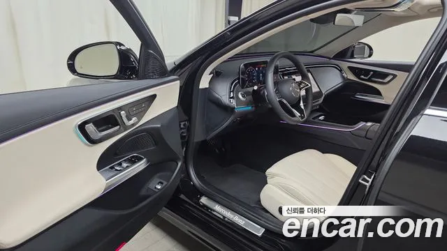 Mercedes-Benz E-Class — Фото автомобиля 10