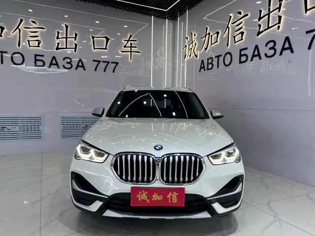 BMW X1 — Фото автомобиля 2