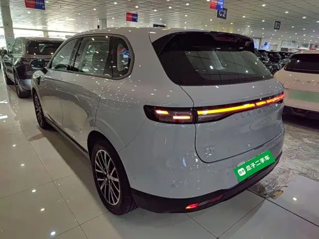 Leapmotor B10 — Фото автомобиля 4